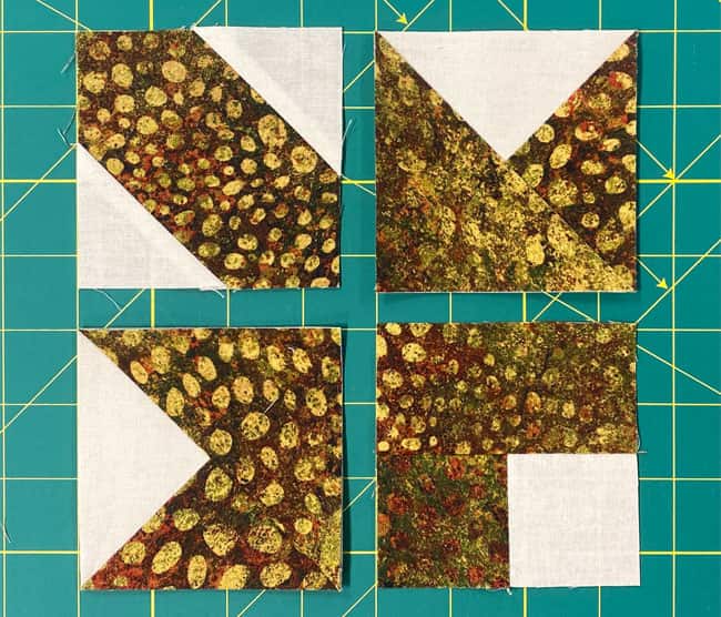 Arrange the Leaf Point, an A&B QST and a 1-2-3 unit into the Corner design.