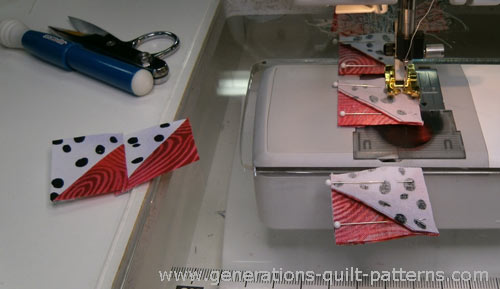 Keep a correctly sewn pair of HST next to you at the machine as you sew the remaining 3 pairs Keep a correctly sewn pair of HST next to you at the machine as you sew the remaining 3 pairs