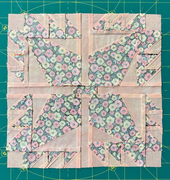 The backside of the finished Cross and Star sample block The backside of the finished Cross and Star sample block