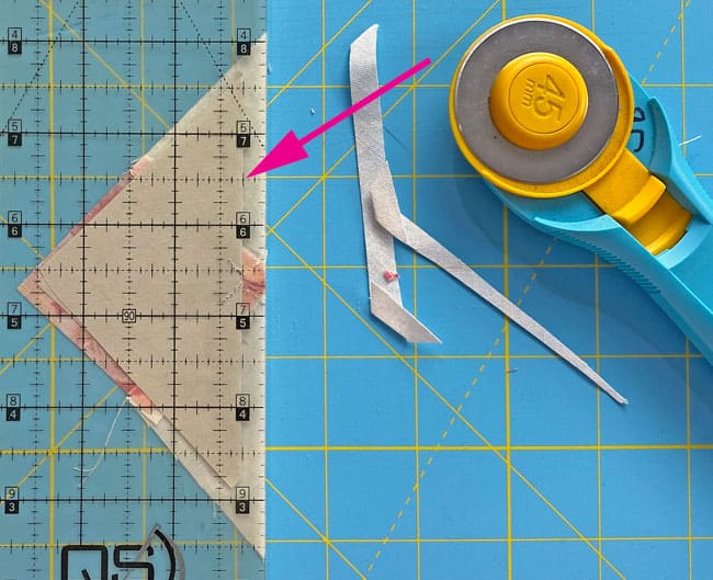 Trim away the excess BW2 and BW3 to leave a perfect 1/4" seam allowance Trim away the excess BW2 and BW3 to leave a perfect 1/4" seam allowance