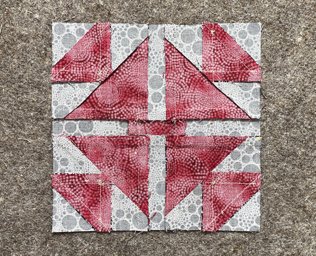 The sample Duck and Ducklings block from the back side The sample Duck and Ducklings block from the back side