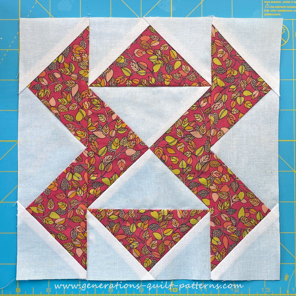 The finished Fool's Puzzle sample block The finished Fool's Puzzle sample block