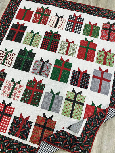 19 Christmas Present Quilt Patterns: Think outside the wrapped box ;)