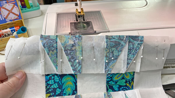 The rows are pinned together The rows are pinned together