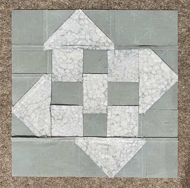 The backside of the sample Rolling Square quilt block The backside of the sample Rolling Square quilt block