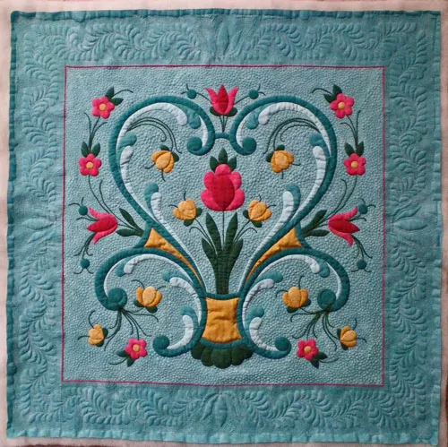 Rogaland Rosemaling, quilt design by Trudy Wasson, applique and quilting by Julie Baird